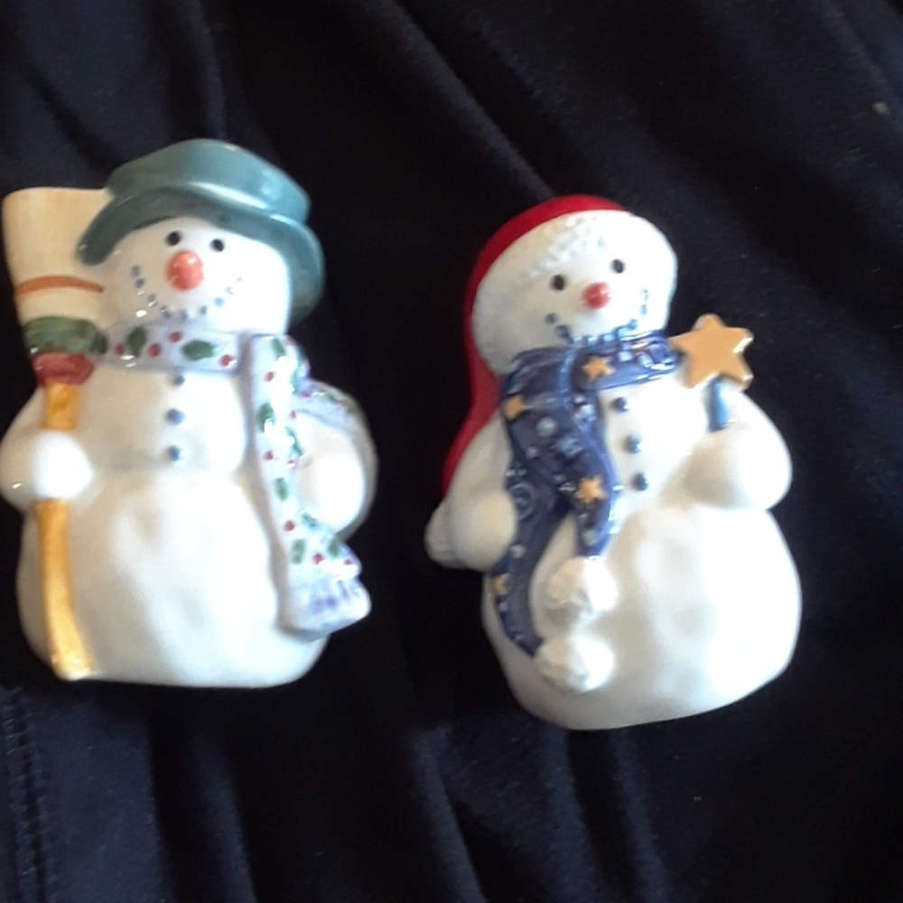 Salt and pepper shakers